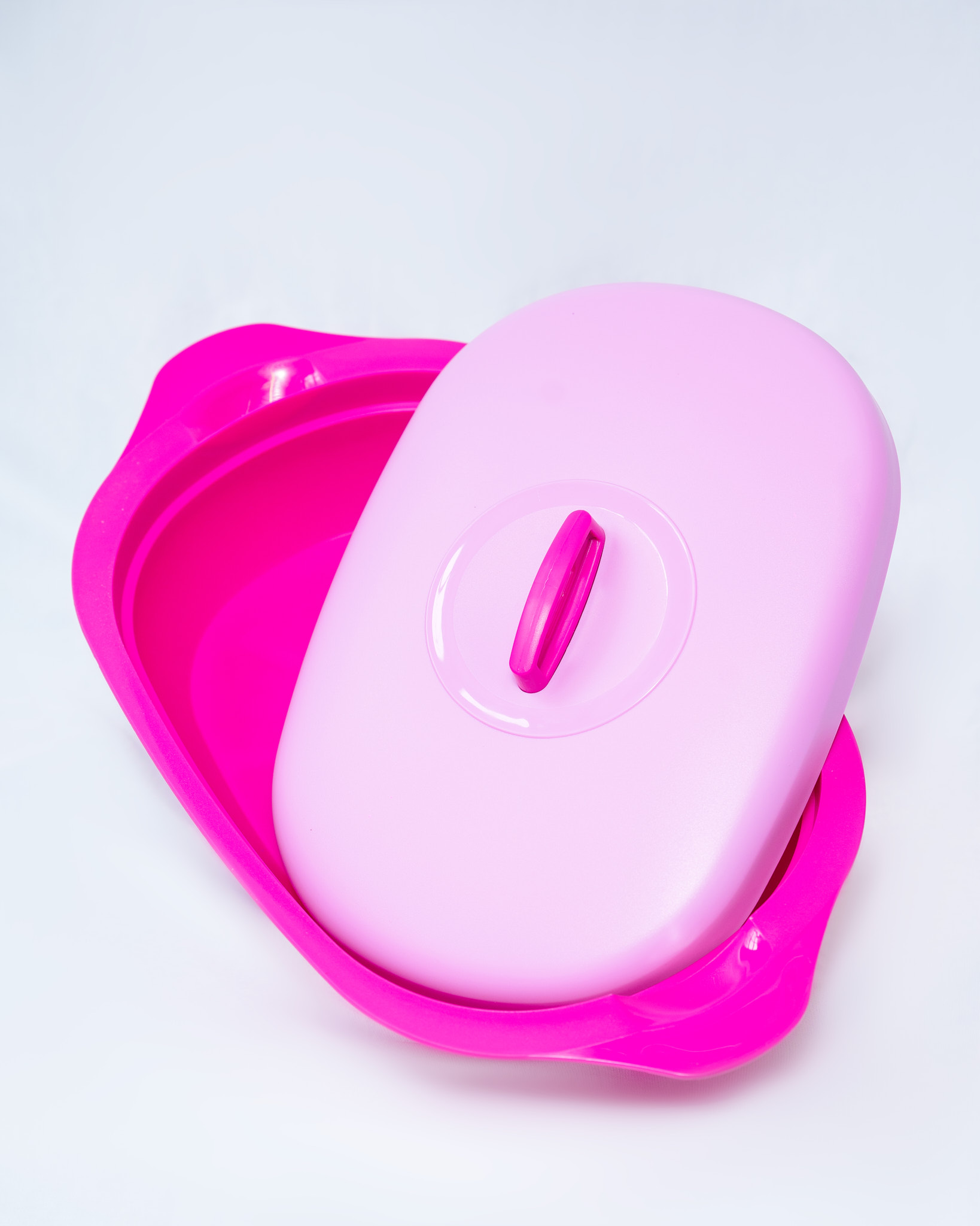 OVAL BOWL WITH A LID (PINK)